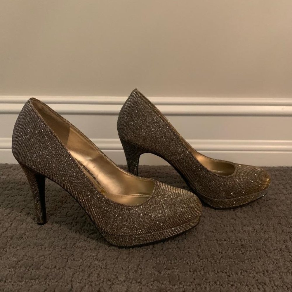 FIOMI NIGHT SPARKLY METALLIC PLATFORM HEELS SIZE 5